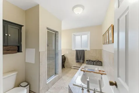 423 Donnybrook Road Oakville ON L6J 4Y2