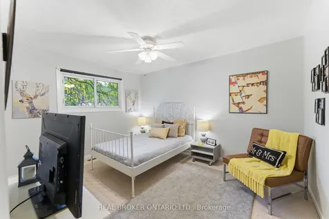 423 Donnybrook Road Oakville ON L6J 4Y2