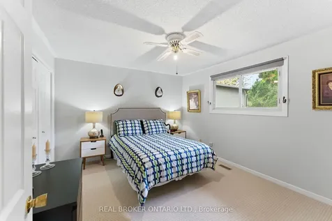 423 Donnybrook Road Oakville ON L6J 4Y2