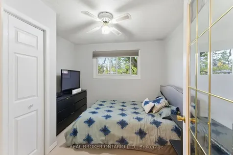 423 Donnybrook Road Oakville ON L6J 4Y2