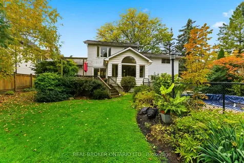 423 Donnybrook Road Oakville ON L6J 4Y2