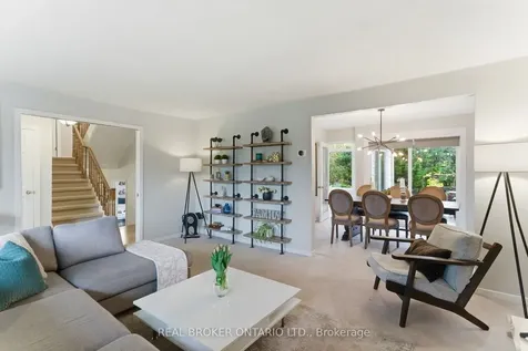 423 Donnybrook Road Oakville ON L6J 4Y2