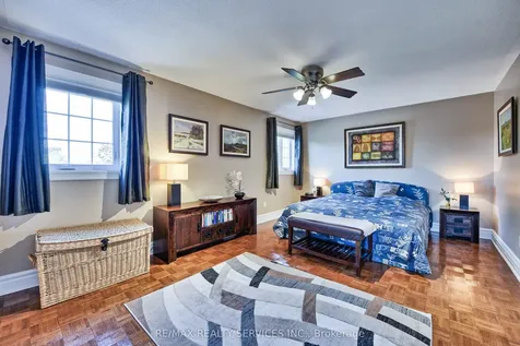 1 Daisy Court Brampton ON L7A 1J8