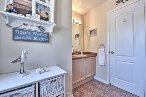 1 Daisy Court Brampton ON L7A 1J8