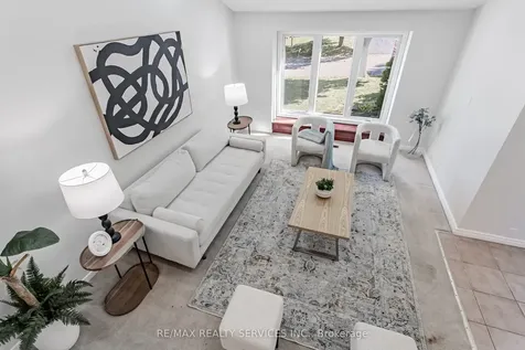 16 Marchmount Crescent Brampton ON L6S 2S9