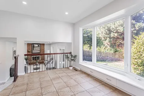 16 Marchmount Crescent Brampton ON L6S 2S9