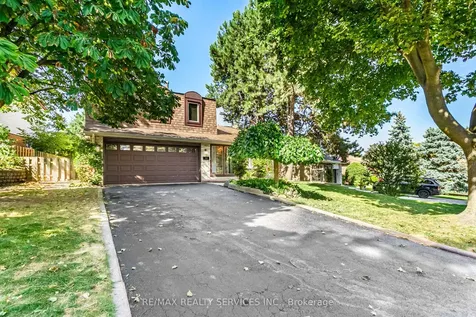 16 Marchmount Crescent Brampton ON L6S 2S9