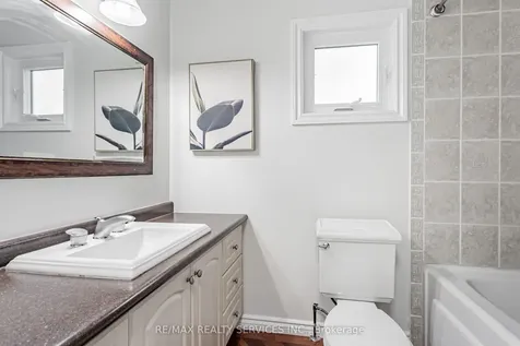 16 Marchmount Crescent Brampton ON L6S 2S9