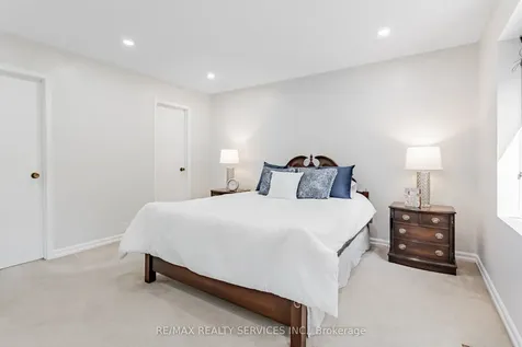 16 Marchmount Crescent Brampton ON L6S 2S9