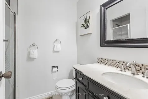 16 Marchmount Crescent Brampton ON L6S 2S9