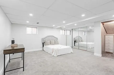 16 Marchmount Crescent Brampton ON L6S 2S9