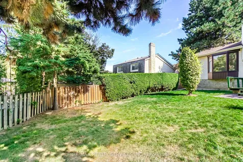 16 Marchmount Crescent Brampton ON L6S 2S9