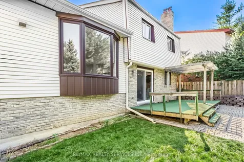 16 Marchmount Crescent Brampton ON L6S 2S9