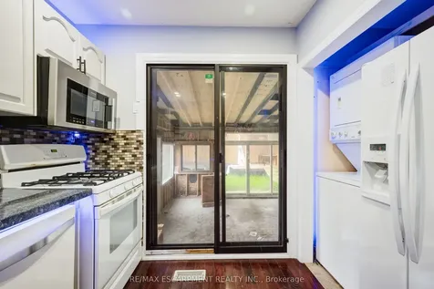 61 Clarence Street Brampton ON L6W 1S4