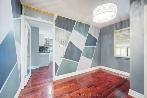 61 Clarence Street Brampton ON L6W 1S4