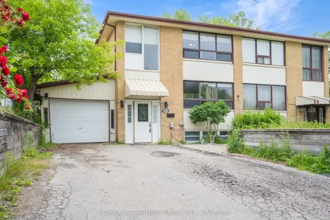 61 Clarence Street Brampton ON L6W 1S4