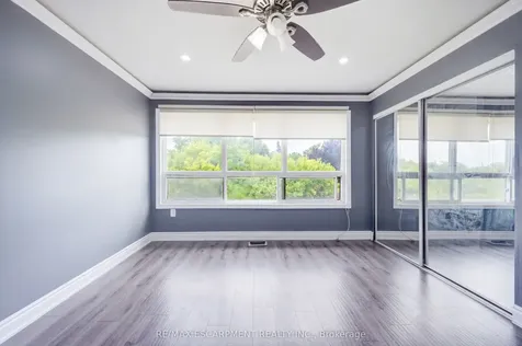 61 Clarence Street Brampton ON L6W 1S4