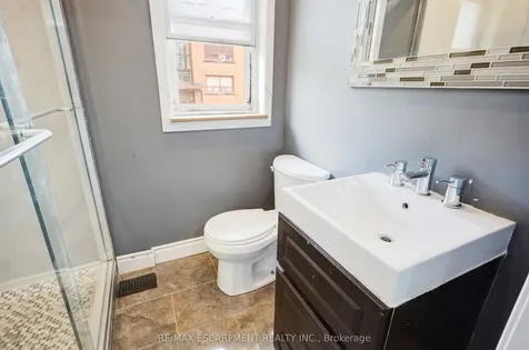 61 Clarence Street Brampton ON L6W 1S4