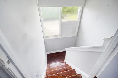 61 Clarence Street Brampton ON L6W 1S4