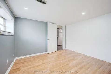 61 Clarence Street Brampton ON L6W 1S4