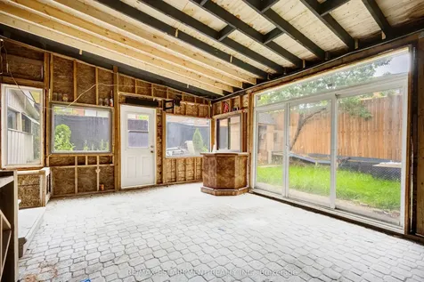 61 Clarence Street Brampton ON L6W 1S4