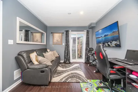 271 Richvale Drive S Brampton ON L6Z 4W7