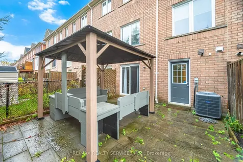 271 Richvale Drive S Brampton ON L6Z 4W7