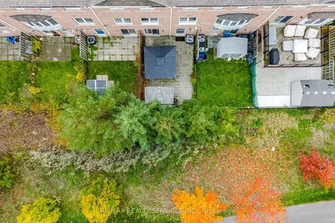 271 Richvale Drive S Brampton ON L6Z 4W7