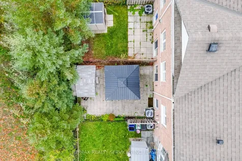 271 Richvale Drive S Brampton ON L6Z 4W7