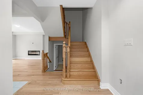 54 Claremont Drive Brampton ON L6R 4G3