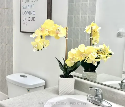 77 Beavervalley Drive Brampton ON L7A 3R3