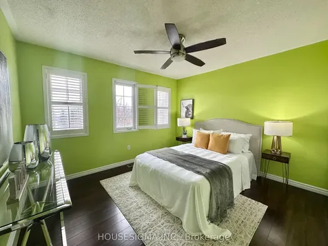 77 Beavervalley Drive Brampton ON L7A 3R3