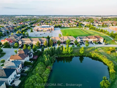 77 Beavervalley Drive Brampton ON L7A 3R3