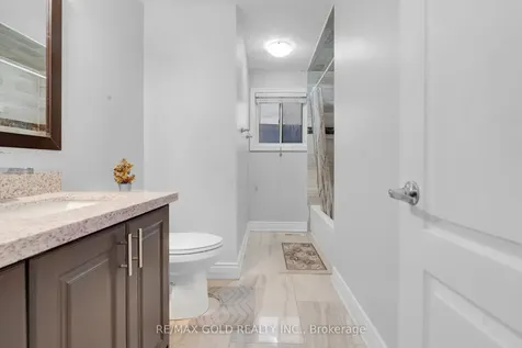 13 Tullamore Road S Brampton ON L6W 1J7