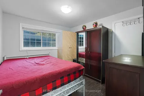 13 Tullamore Road S Brampton ON L6W 1J7