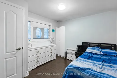 13 Tullamore Road S Brampton ON L6W 1J7