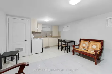 13 Tullamore Road S Brampton ON L6W 1J7