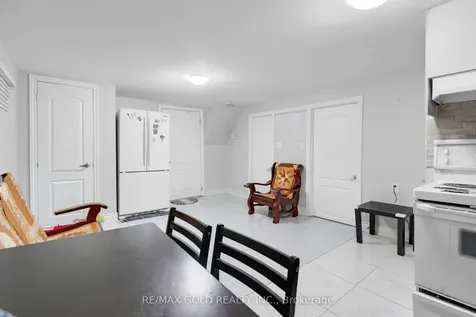 13 Tullamore Road S Brampton ON L6W 1J7