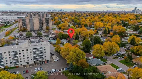 13 Tullamore Road S Brampton ON L6W 1J7