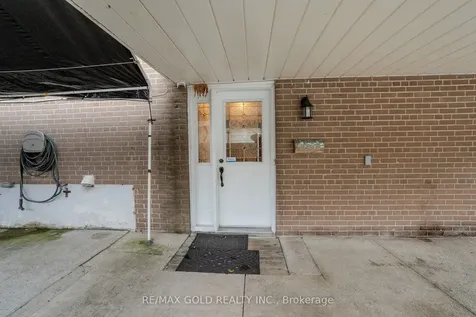 13 Tullamore Road S Brampton ON L6W 1J7