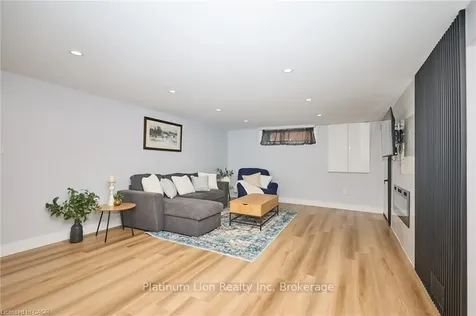 2214 Prospect Street Burlington ON L7R 1Z7