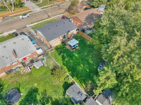 2214 Prospect Street Burlington ON L7R 1Z7