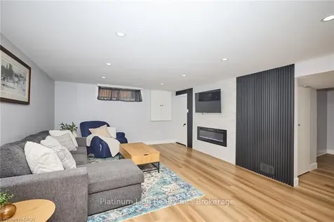 2214 Prospect Street Burlington ON L7R 1Z7