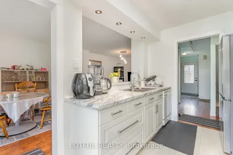 134 Royal Salisbury Way Brampton ON L6V 3J8