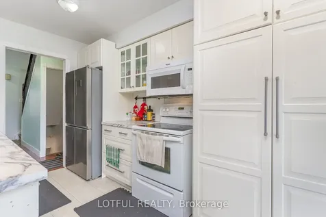 134 Royal Salisbury Way Brampton ON L6V 3J8