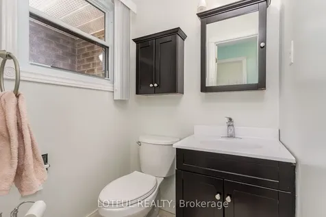 134 Royal Salisbury Way Brampton ON L6V 3J8