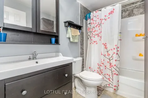 134 Royal Salisbury Way Brampton ON L6V 3J8