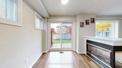 5223 Fairford Crescent W Mississauga ON L5V 2M6