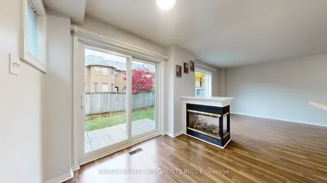5223 Fairford Crescent W Mississauga ON L5V 2M6