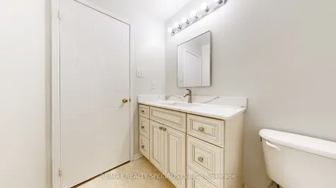 5223 Fairford Crescent W Mississauga ON L5V 2M6